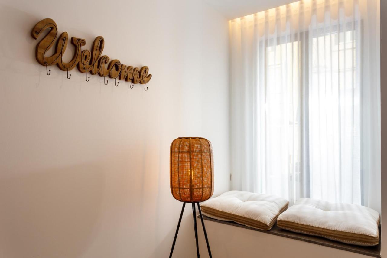 Stupendo- Two Rooms, Patio With Refreshing Pond-Center-Air Conditioning-Free Park Lisbon Exterior photo